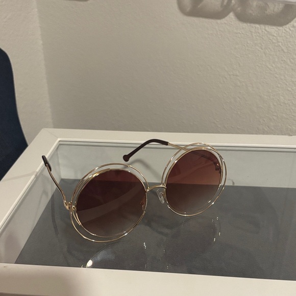 Retro Bae - Picture 2 of 3